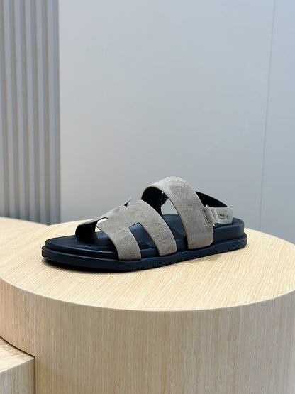 HM GENIUS SANDAL LIGHT GRAY SUEDE