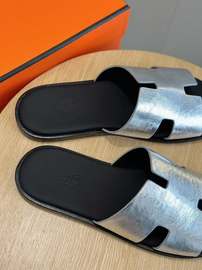 HM IZMIR SANDAL SILVER CALFSKIN