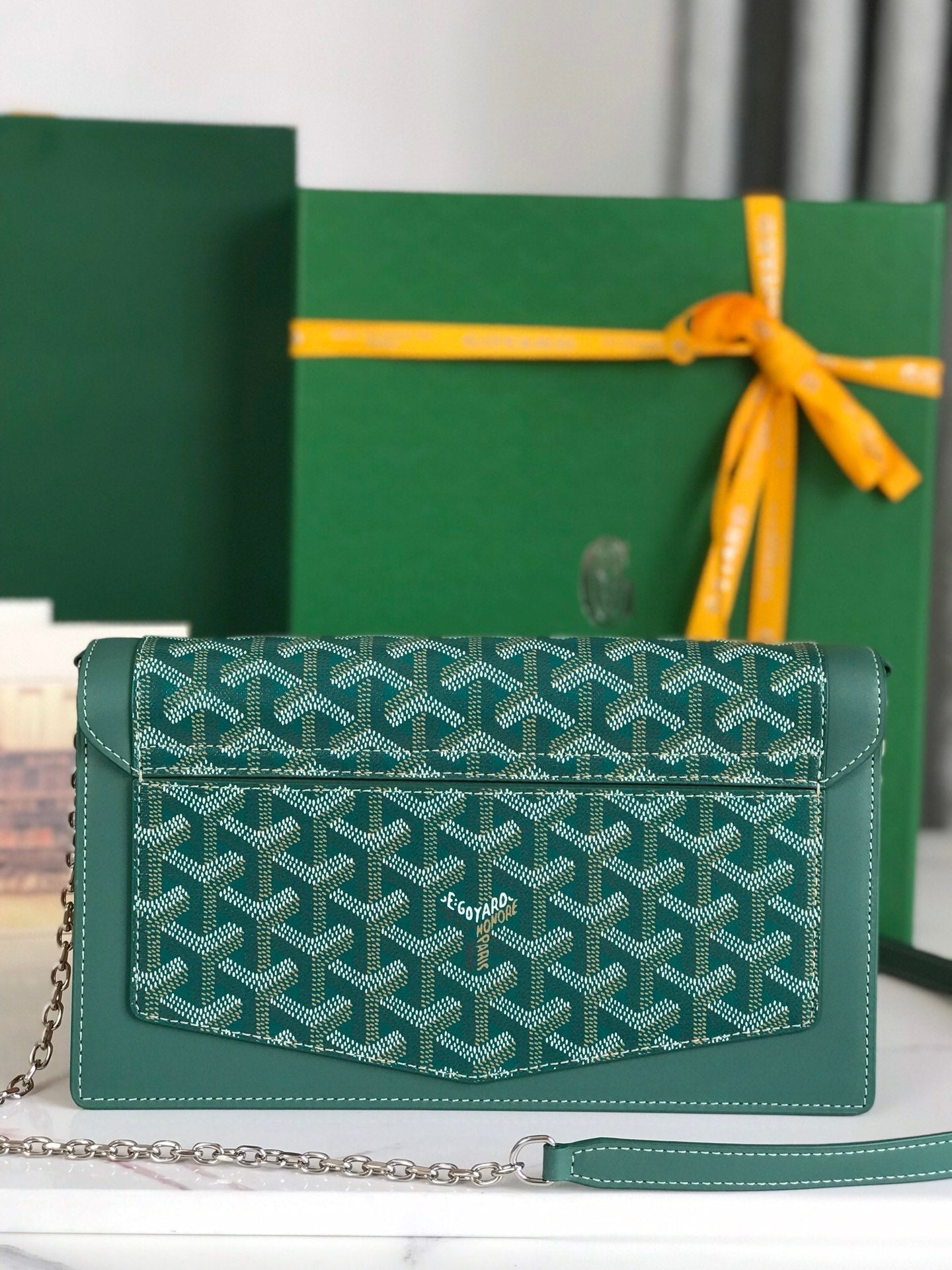 DUCHESSE MARIE-CAROLINE BAG 25 IN GREEN GOYARDINE CANVAS AND SMOOTH CALFSKIN