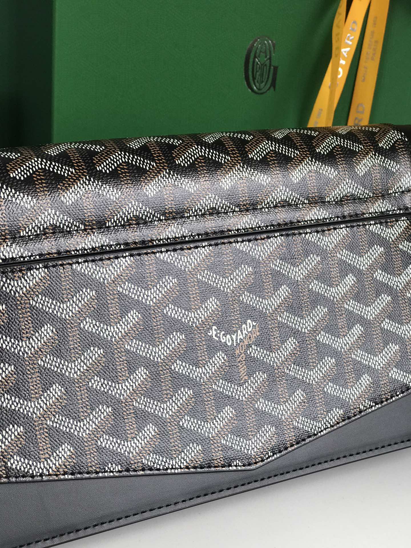 DUCHESSE MARIE-CAROLINE BAG 25 IN BLACK GOYARDINE CANVAS AND SMOOTH CALFSKIN