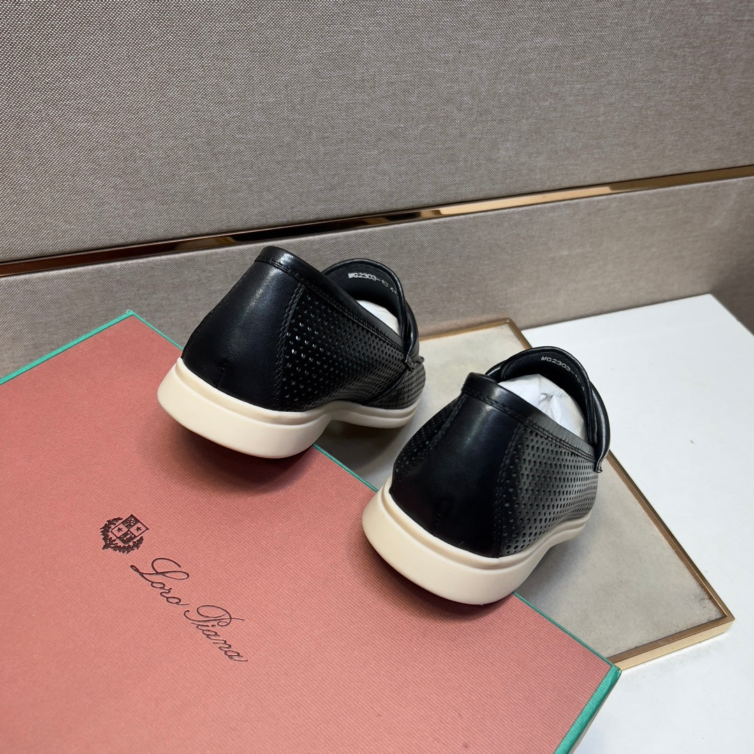 LP PERFORATED LOAFERS BLACK CALFSKIN