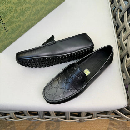 GG Men's Loafer Black Embossed Cowhide 876273