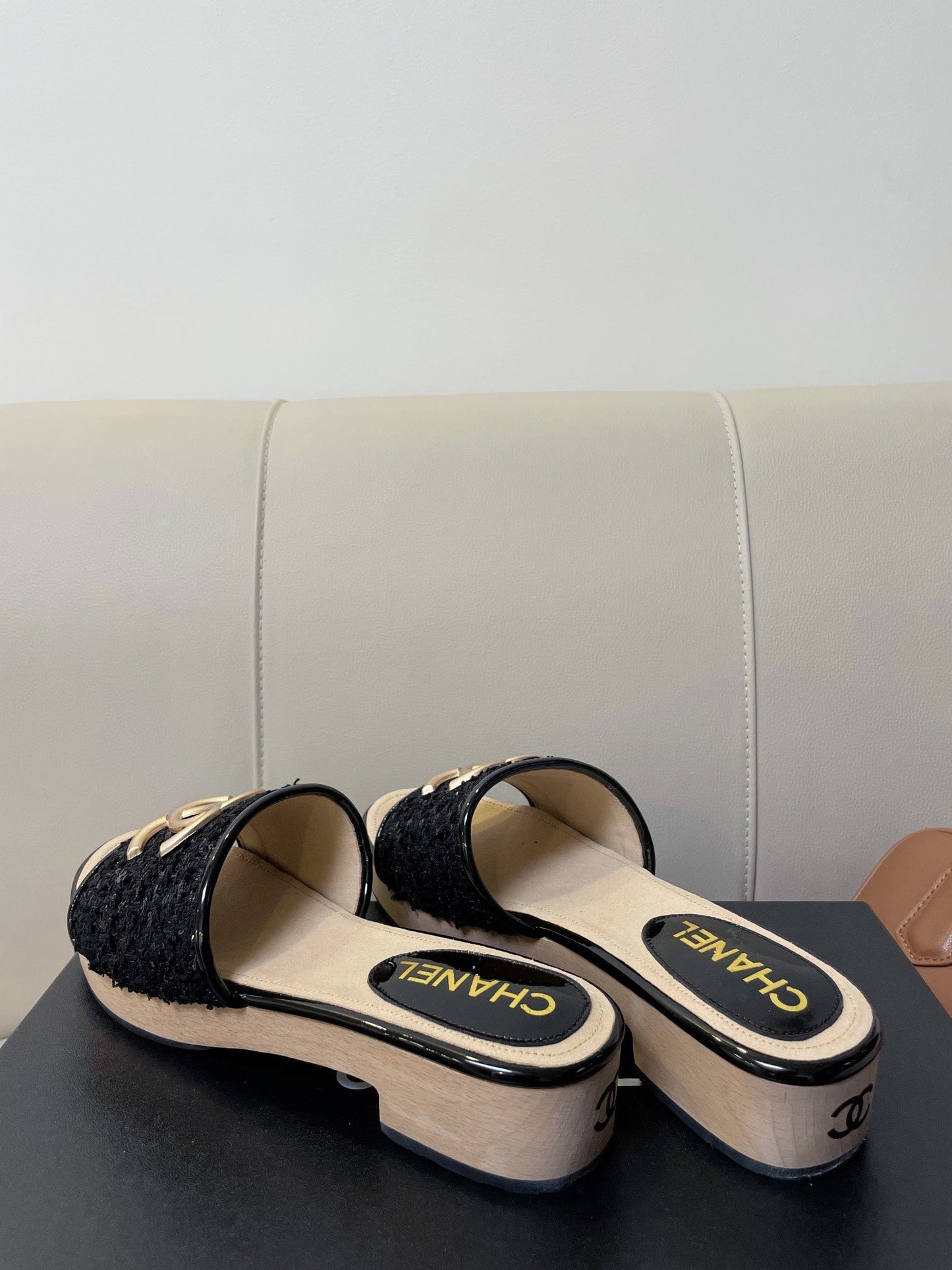 cc mule sandal 45 black tweed beige calfskin