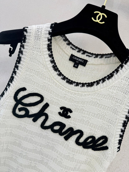 Chanel 2026 Embroidery Logo Vest White Black Wool 364271