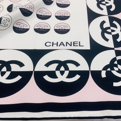 CC Square Scarf 90 CM In Light Pink Mix White Black Silk Twill 288717