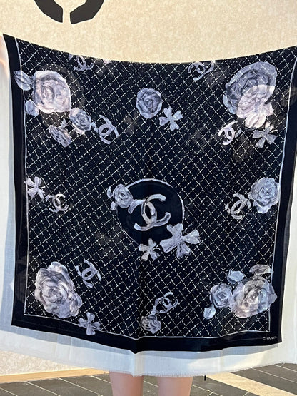 CC Scarf 200 CM In White Black Cashmere Silk  255990