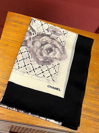 CC Scarf 200 CM In White Black Cashmere Silk  255990