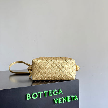 Bottega Veneta 2026 Loop Bag 21cm Intrecciato Woven Leather
