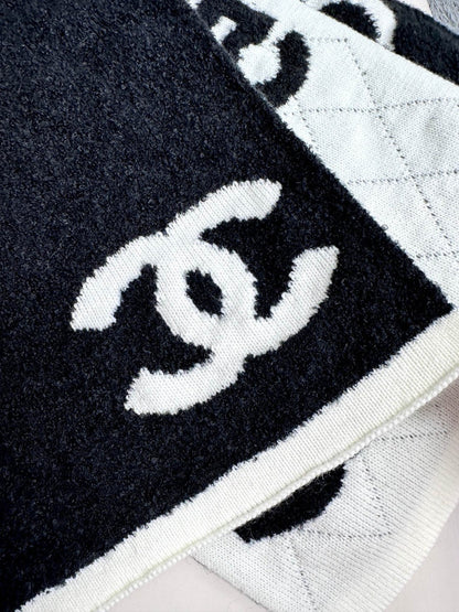 CC Scarf 180 CM In Black Mix White Cashmere And Wool Mix Silk 407255