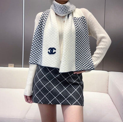 CC Scarf 190 CM In White Mix Black Cashmere  408543