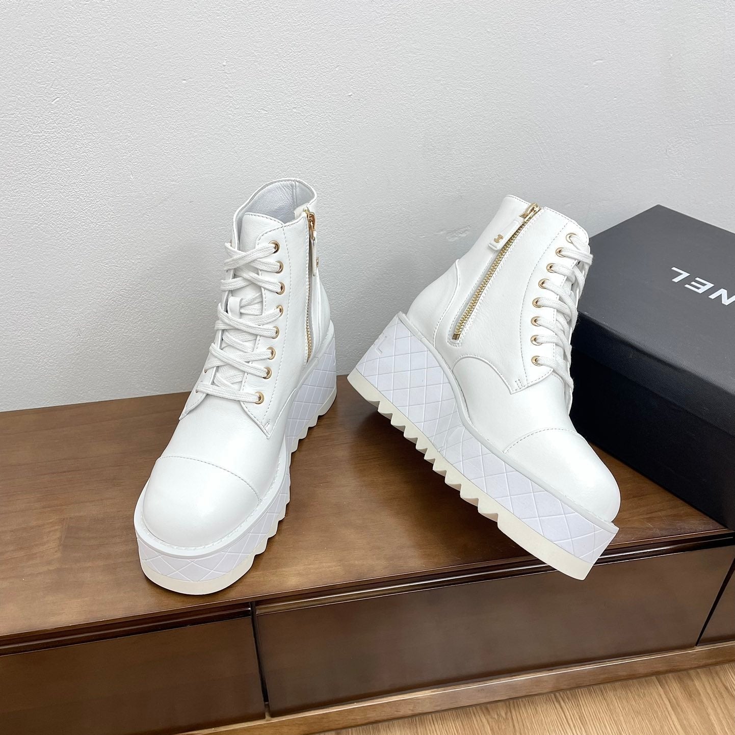 CC Ankle Boots 100mm White Lambskin