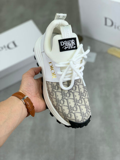 CD B24 SNEAKER BEIGE AND WHITE FABRIC