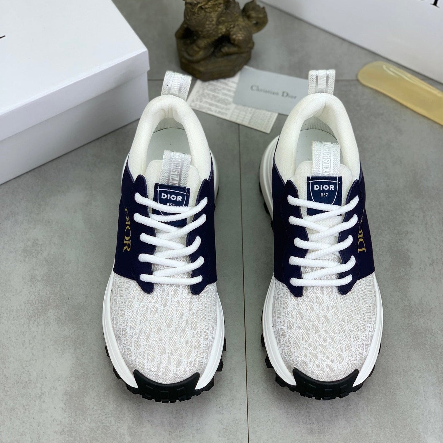 CD B24 SNEAKER IVORY AND NAVY FABRIC