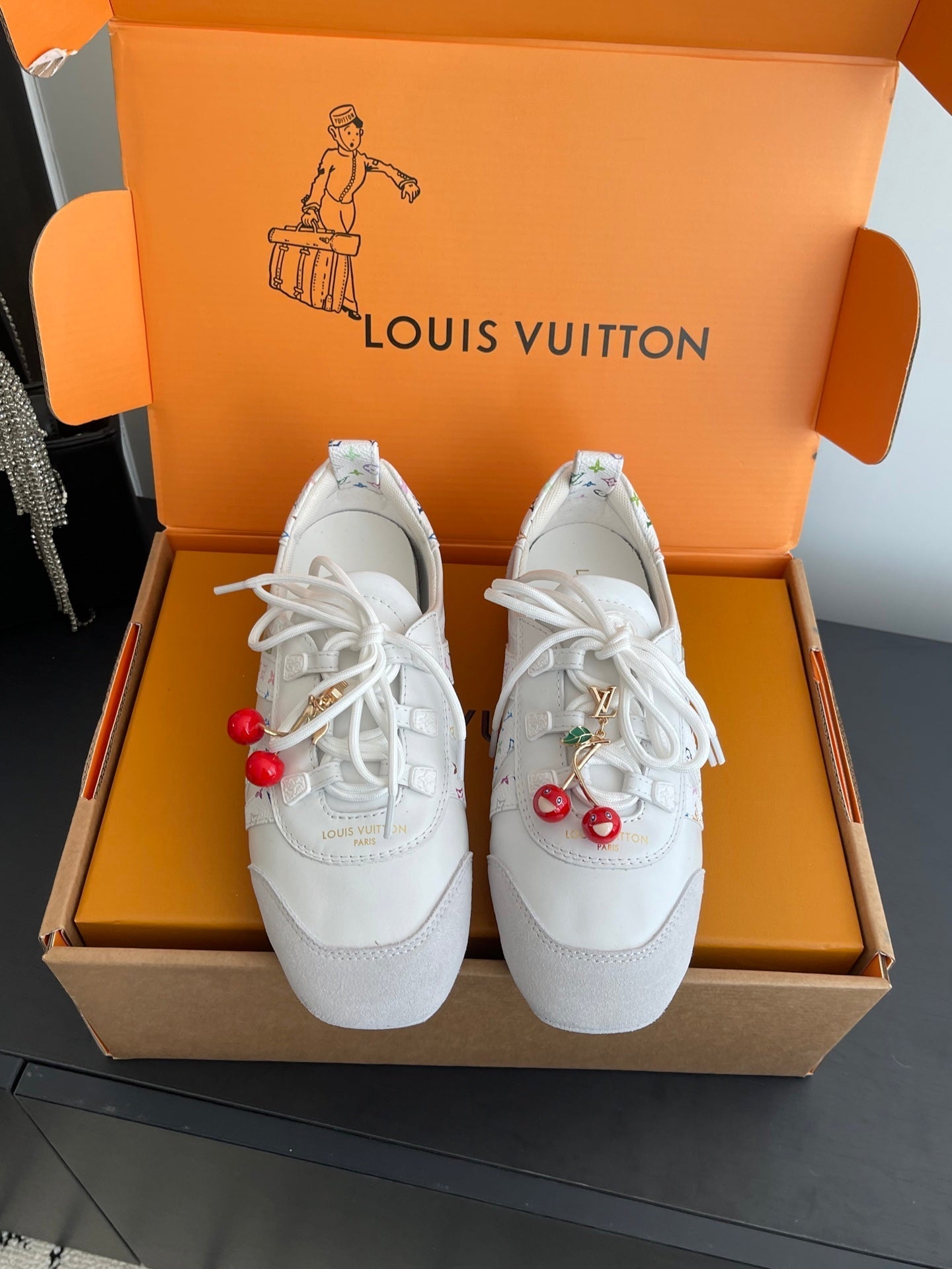LV 26ss Ballet Sneakers White Light Gray Suede 631489