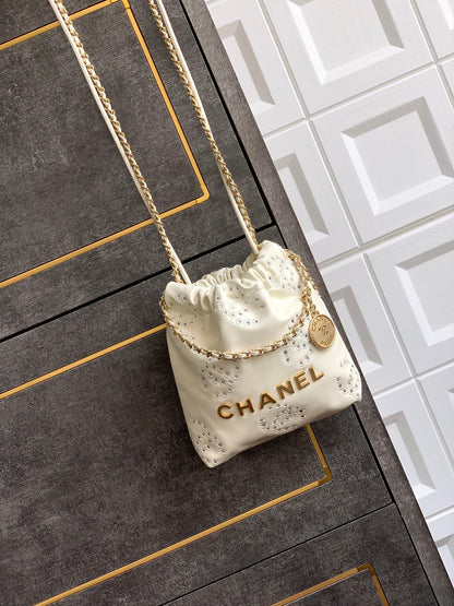 CC 25S Hobo Bag 18.5cm Cream Calfskin Gold Hardware