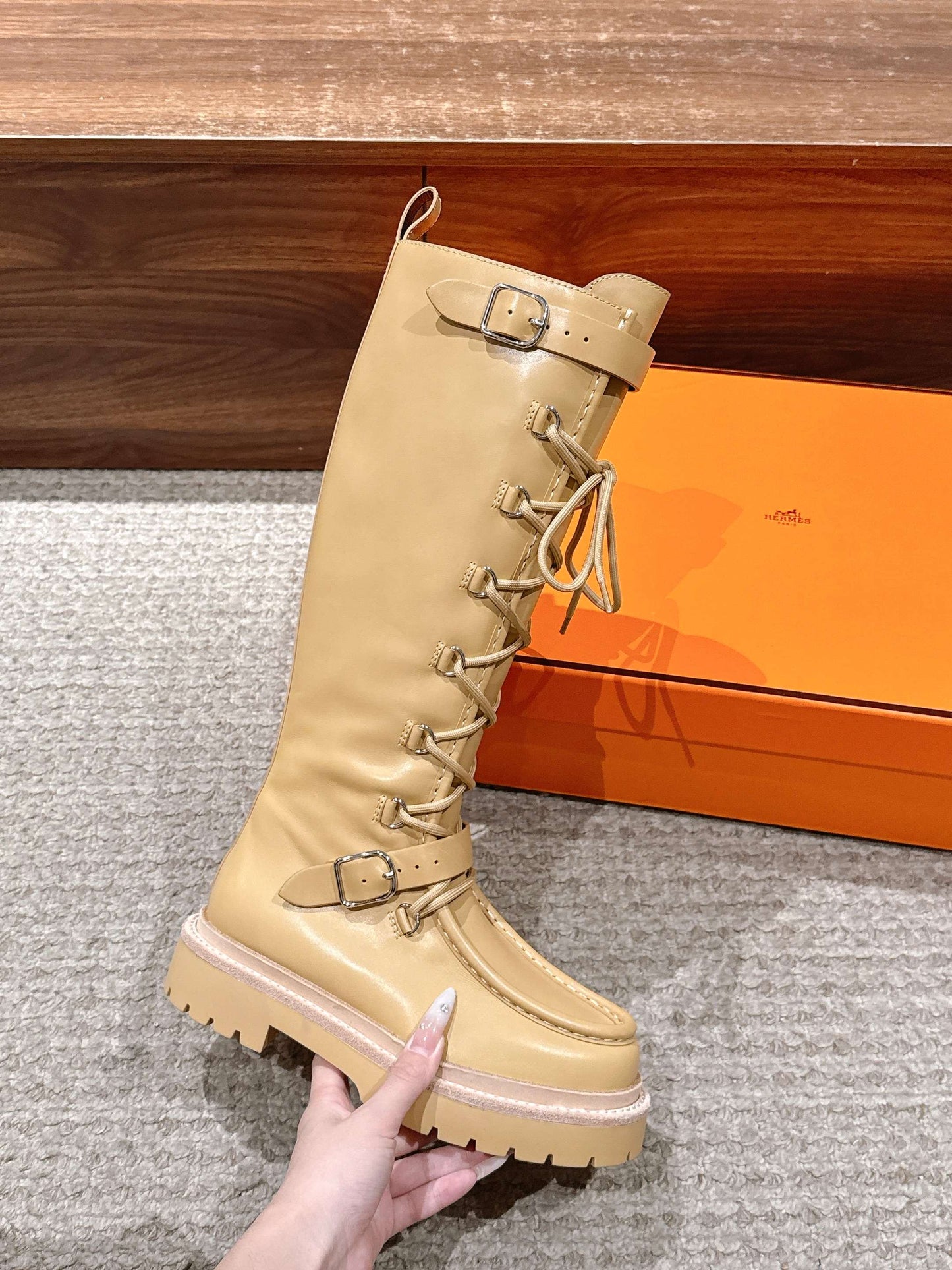 HM 25 High Boots Beige Calfskin 512531