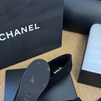 CC Flat Moccasins Black Suede And Wool