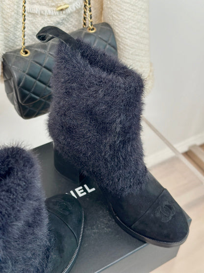 CC Short Boots 60mm Black Suede And Wool Yarn