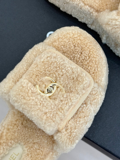 Chanel 25 Buckle Flip-up Thick-soled Slippers Beige Wool 465385
