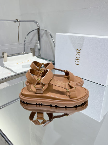 CD D-Wave Sandal In Brown Cowhide 100751