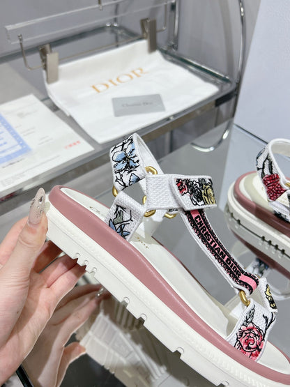 CD D-Wave Sandal In Colorful Mix White Cowhide 100759