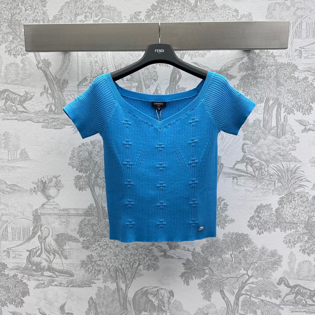 CC 25 V-Neck Shirt Cachemire 232035