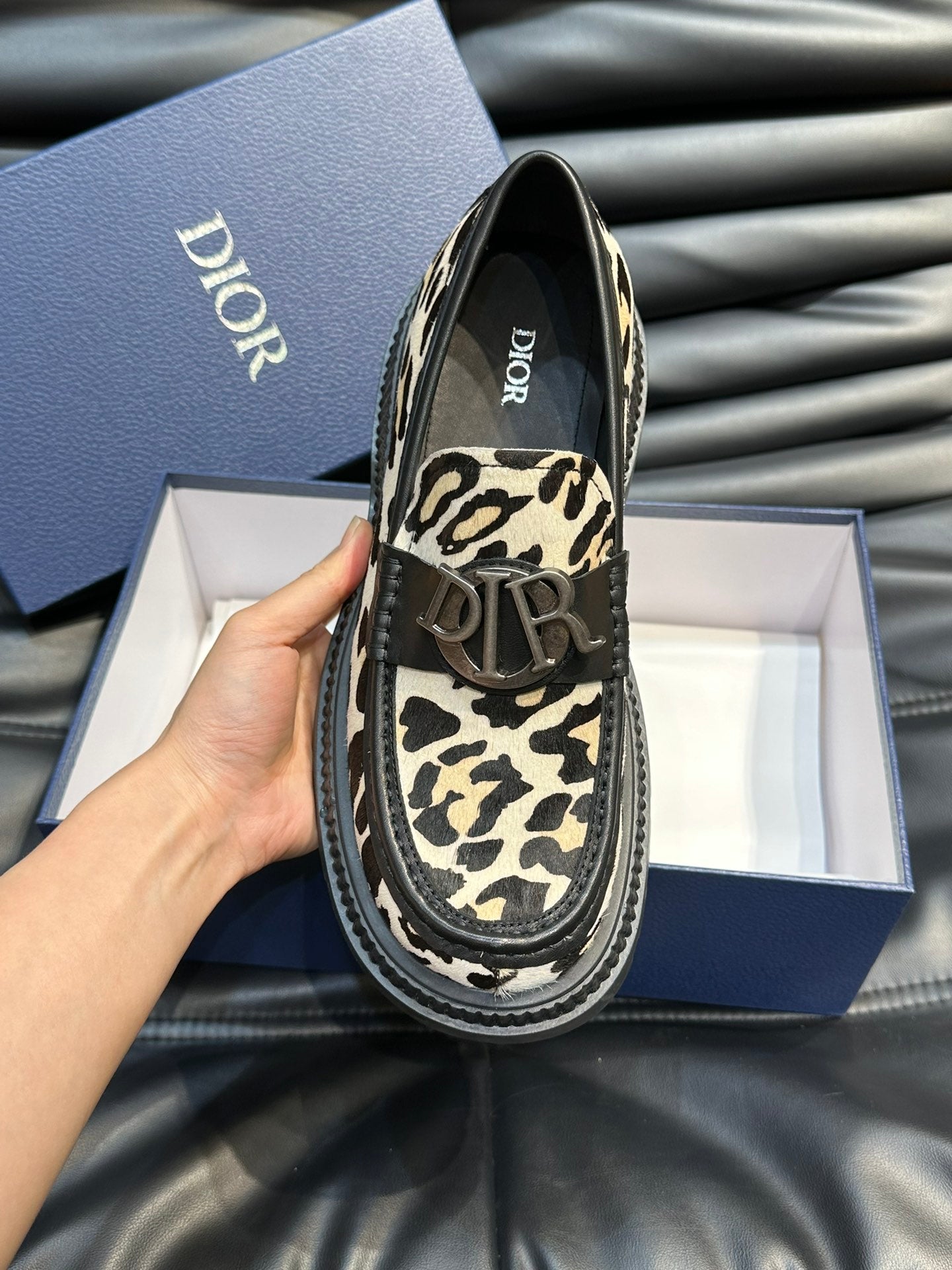 CD EXPLORER ICON LOAFER BLACK AND YELLOW FUR