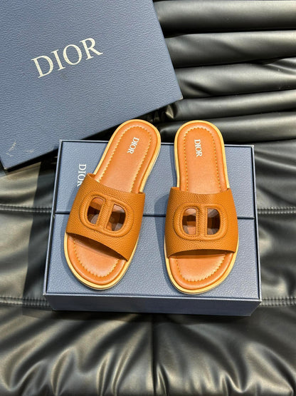 CD D-CLUB SLIDE SLIPPER TIGER GRAINED CALFSKIN