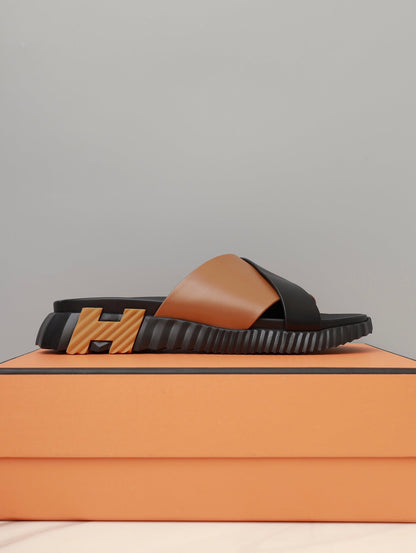 HM INFRA SANDAL BLACK AND SANDSTONE LAMBSKIN