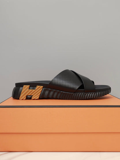 HM INFRA SANDAL BLACK LAMBSKIN