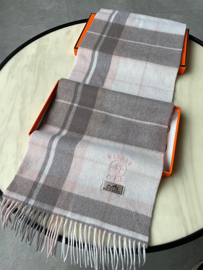 Scarf 180 CM In Light Grey White Mix Light Pink Caro Cashmere