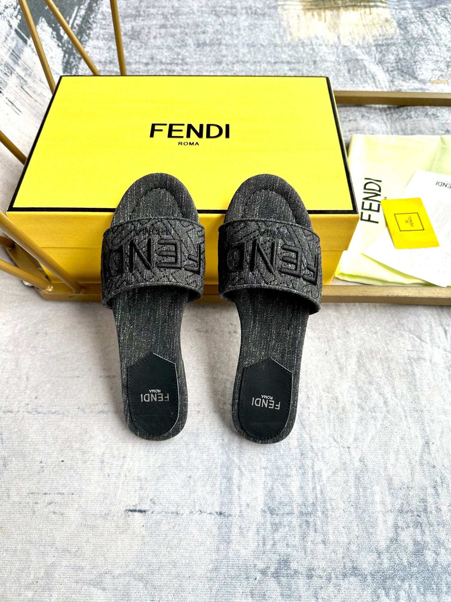 FF 5 Black Canvas Slide