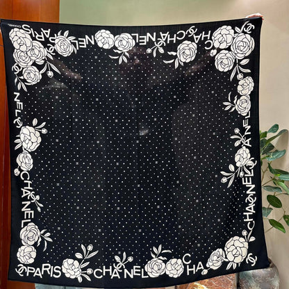 CC Square Scarf 140 CM In Black Mix White Cashmere Silk 383803