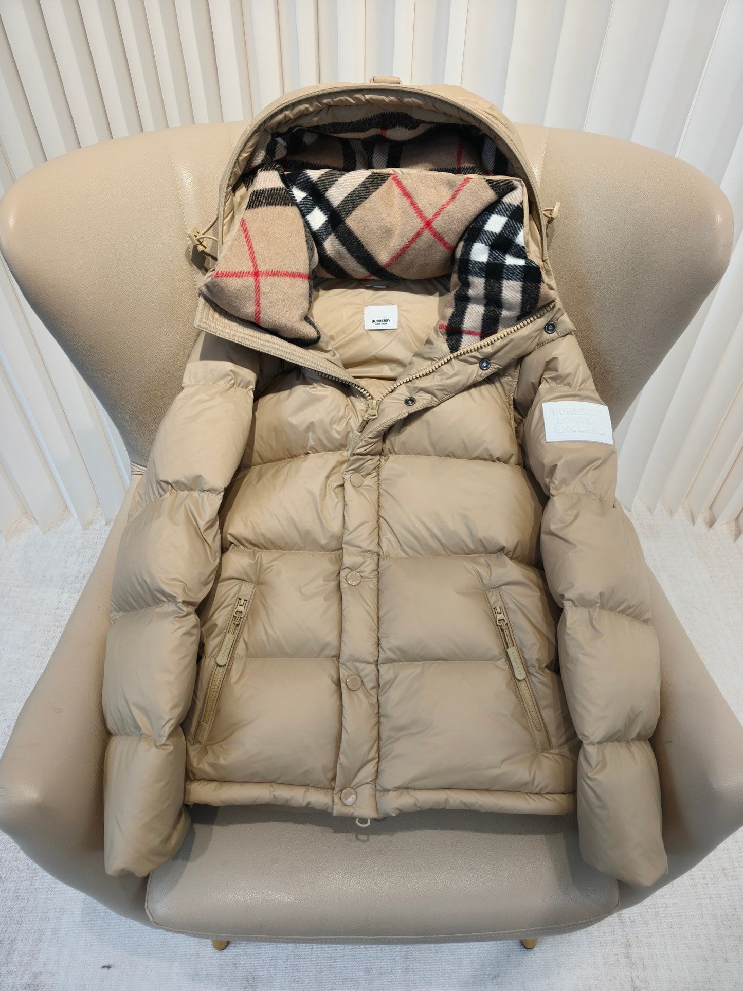 Bur 25 Down Jackets Beige Polyester 292542