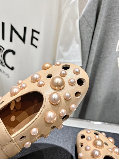 ALAIA PEARL MARY JANE SHOES IN BISQUE BEIGE LAMBSKIN
