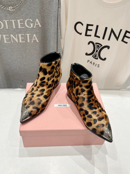 Miu Ankle Boots Leopard Skin Brown Background Sheepskin
