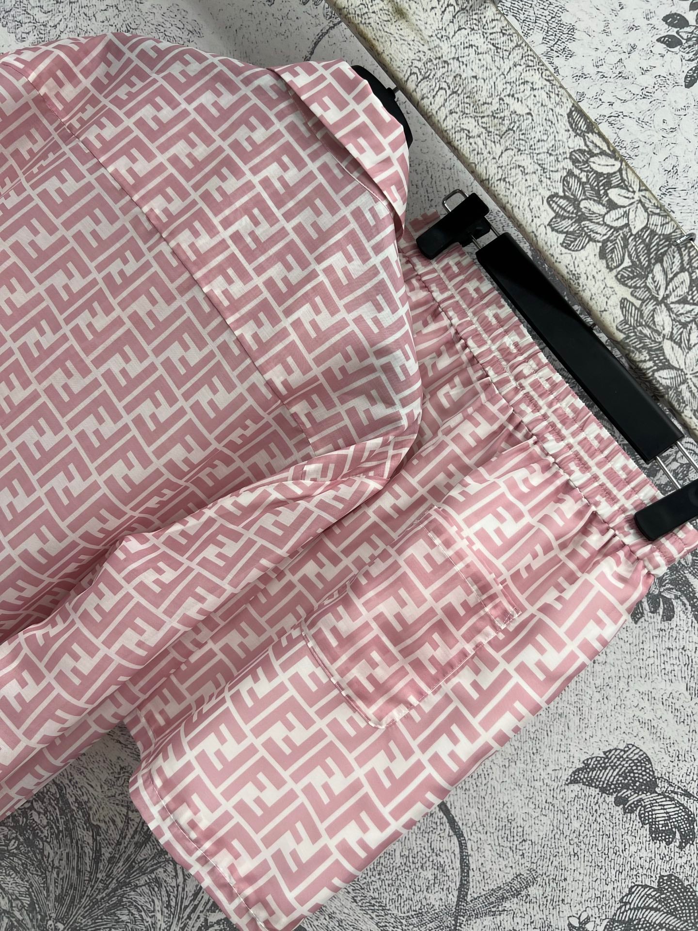 Fendi 25 double F shirt suit Pink Polyester fiber