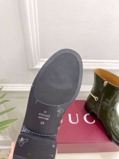 Gucci 25𝐬𝐬 horsebit  ankle boots dark olive green patent calfskin
