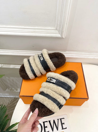 HM Slippers Classic Kelly Sliver Buckle Brown Black Wool