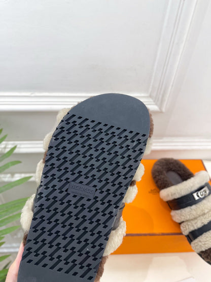 HM Slippers Classic Kelly Sliver Buckle Brown Black Wool