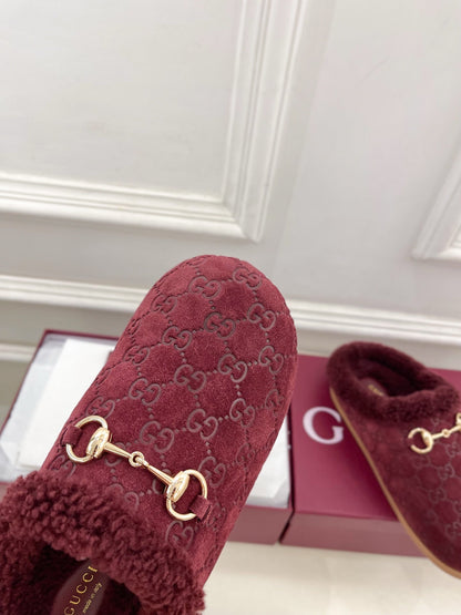GG Horsebit Embossed Mule Red Suede And Wool 536051