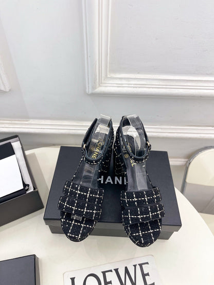 CC 26s HighHeeled Platform Sandals 85 Black Tweed 631863