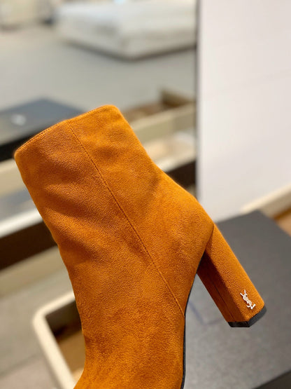 SL HONORÃ‰ BOOTIES BRICK SUEDE