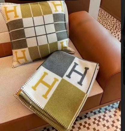 HM Avalon Throw Blanket Gris Soleil Wool Cashmere