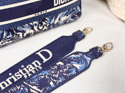 MEDIUM LADY D-LITE BLUE PALMS EMBROIDERY